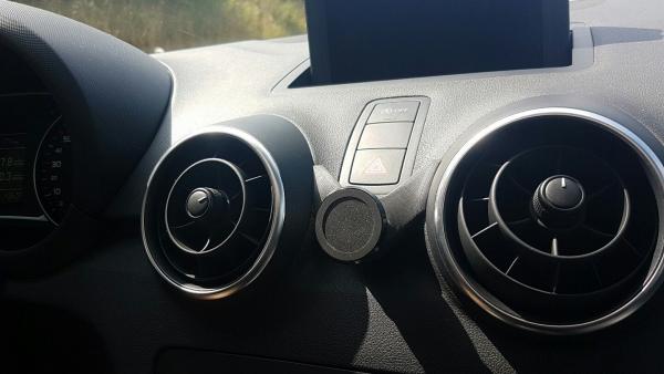 Mobile phone holder suitable for Audi A1/S1 from 2010-2018 - Made in Germany