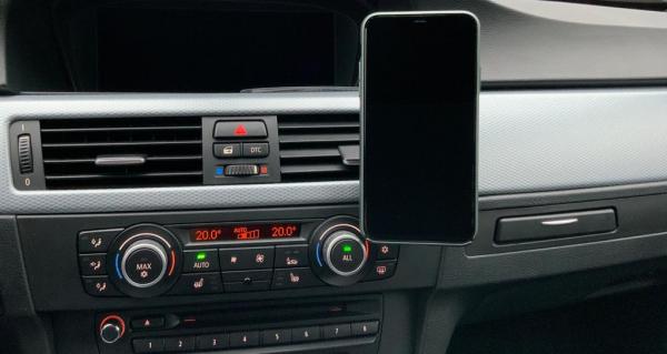 Mobile phone holder suitable for BMW 3 Series E90, E91, E92, E93 2005-2013 Made in GERMANY