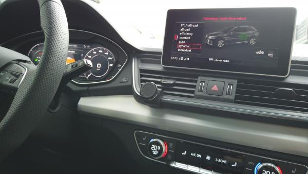 Mobile phone holder suitable for Audi Q5 FY from 2017 Made in GERMANY