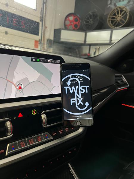 Mobile phone holder suitable for BMW 2 Series G87 Made in GERMANY