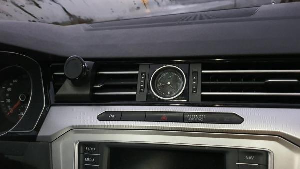 Mobile phone holder suitable for Volkswagen VW Arteon year 2017-2020 Made in Germany