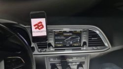 Handyhalter passend f&uuml;r Seat Leon 5F Bj. 12-20 - Made in Germany Mit Magsafe Halterung