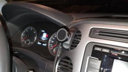 Handyhalter passend für VW Tiguan 5N 07-18 - Made in...