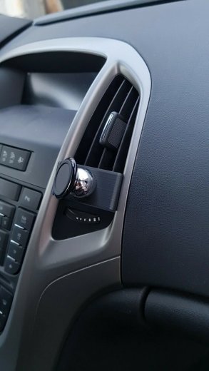 Handyhalter passend für Opel Corsa E Made in Germany